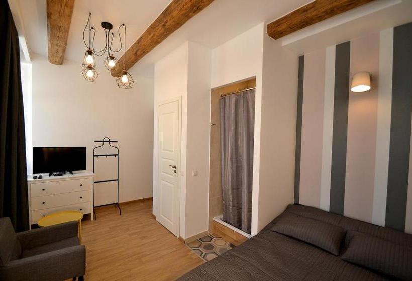 پانسیون Rentida Guesthouse