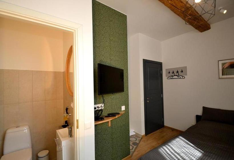 پانسیون Rentida Guesthouse