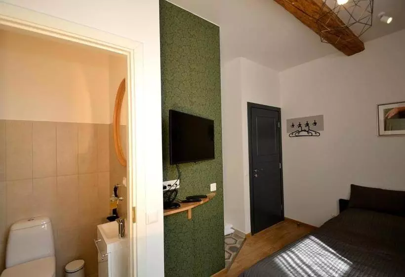 پانسیون Rentida Guesthouse