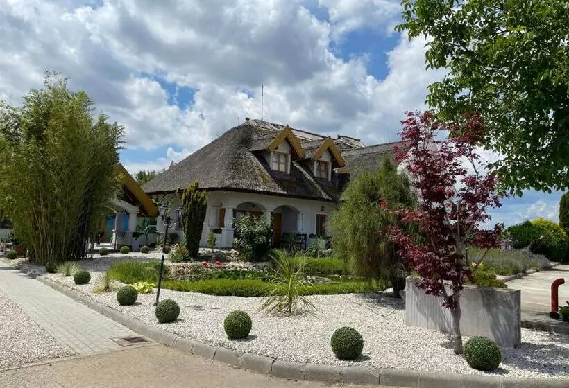 Rigótanya Relax & Wellness Panzió Bükfürdő