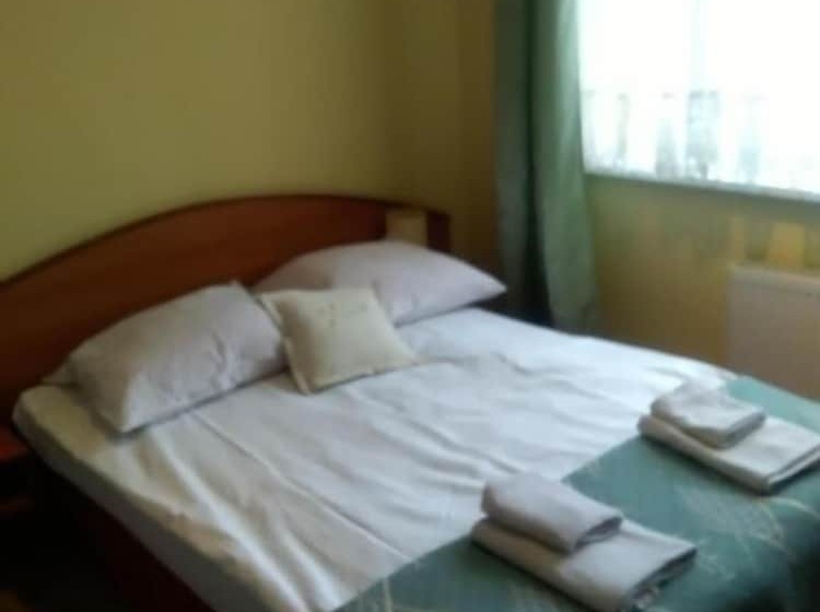 Pensjonat Iskra By Katowice Airport