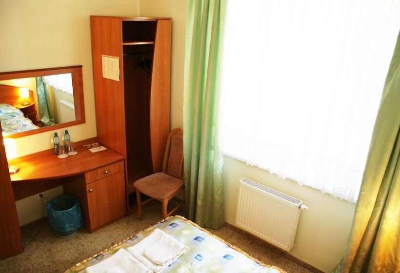 Pensjonat Iskra By Katowice Airport