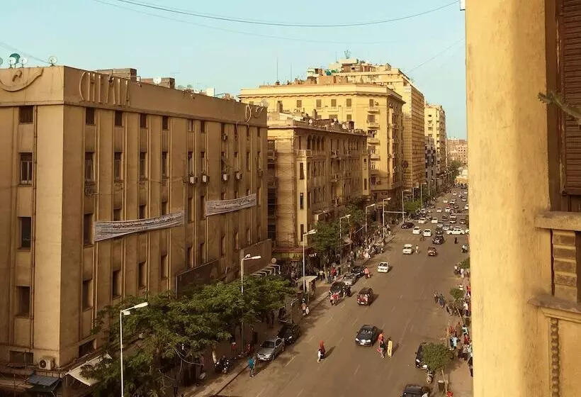 هاستل Sufi House