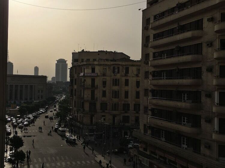 هاستل Sufi House