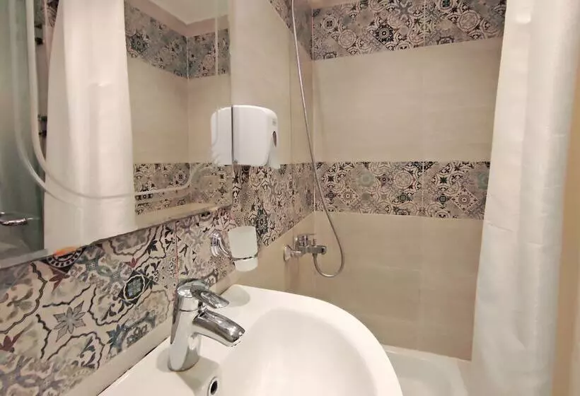 هاستل Sufi House