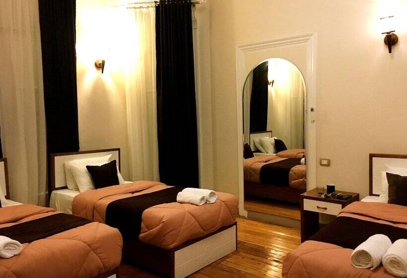 هاستل Sufi House