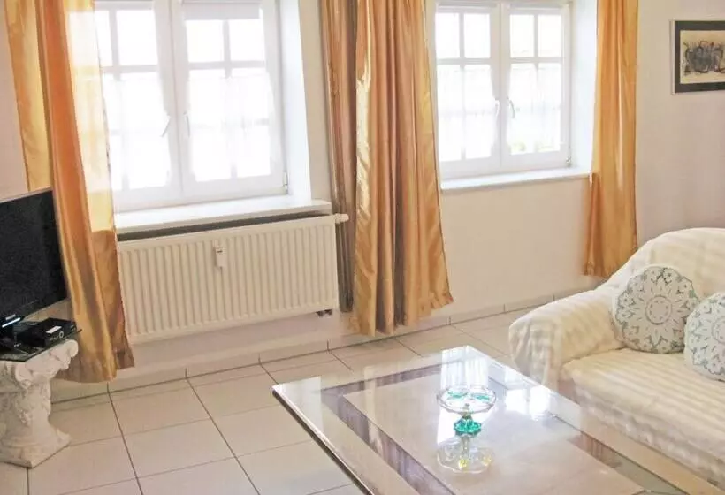 Apartment Storchenfärbe