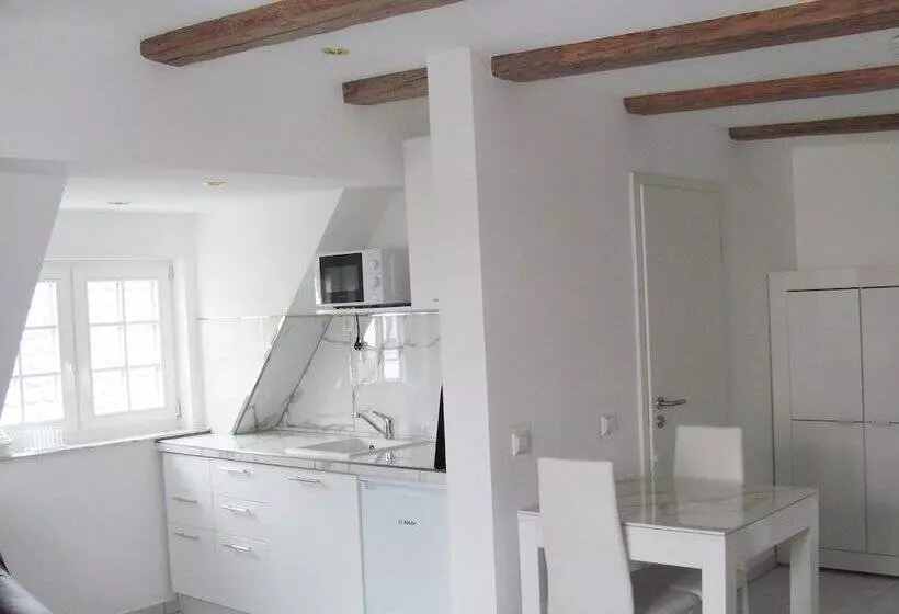 Apartment Storchenfärbe