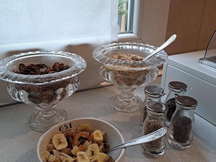 مبيت وإفطار 051 Room & Breakfast