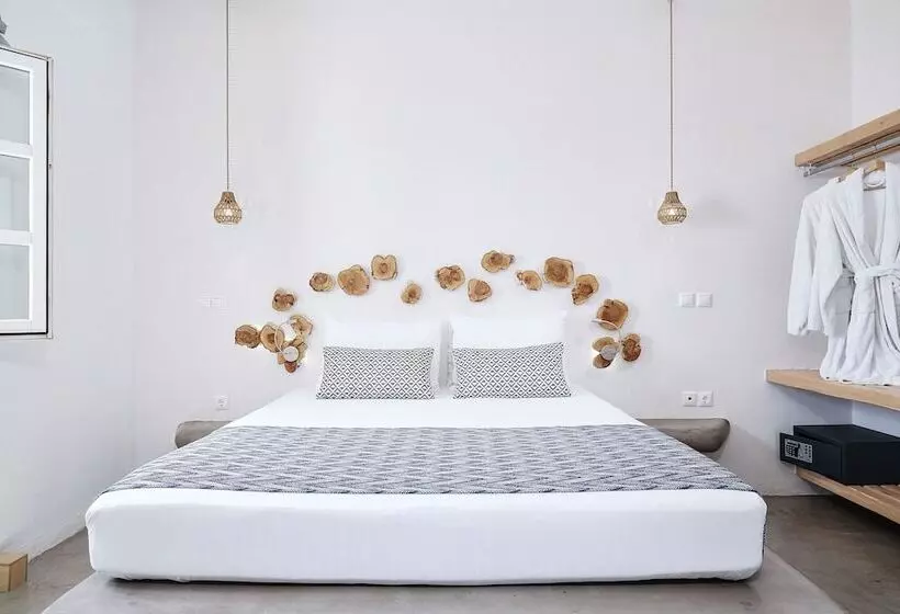 ホテル Chrysalis Boutique   Adults Only