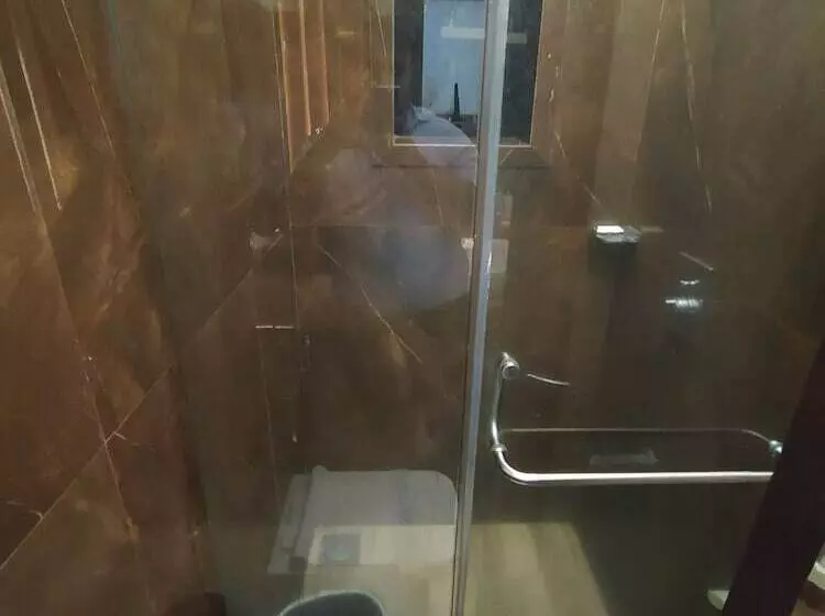 هتل Modern