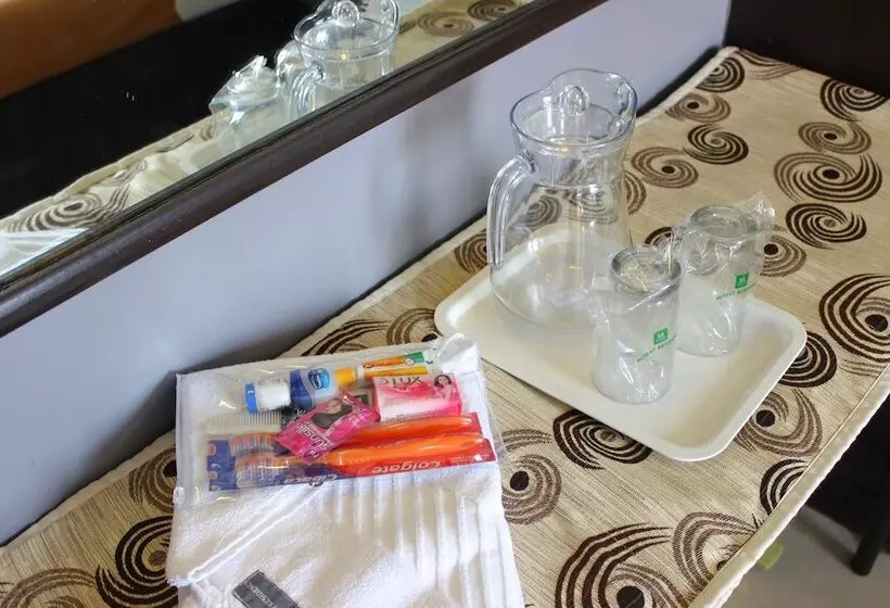 ホテル Mount Residency