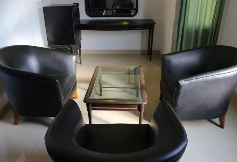 בית מלון כפרי Mount Residency