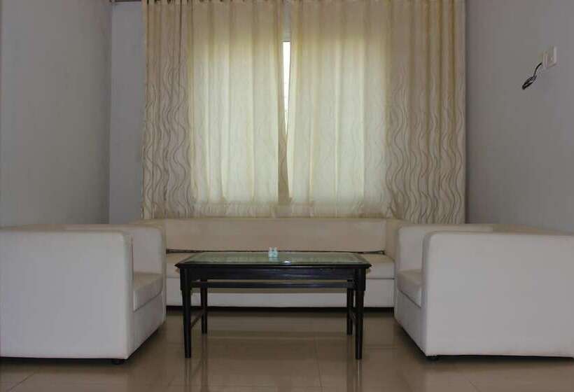 בית מלון כפרי Mount Residency