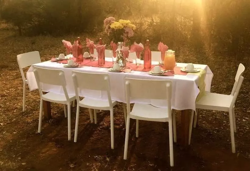 Hotelli Ukutula Lodge & Game Reserve
