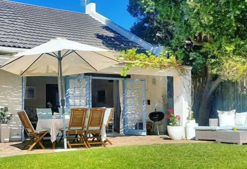 Hout Bay Beach Cottage