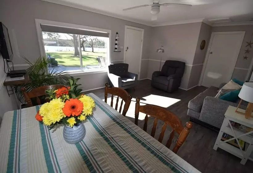 Laguna Lodge Holiday Units