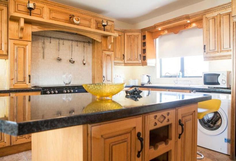 Malin Head Whitehouse