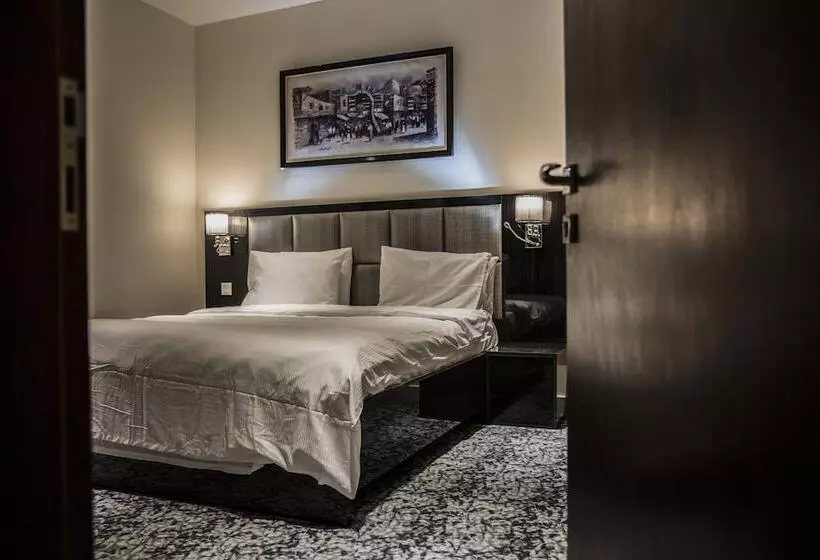 Naylover Hotel Suites