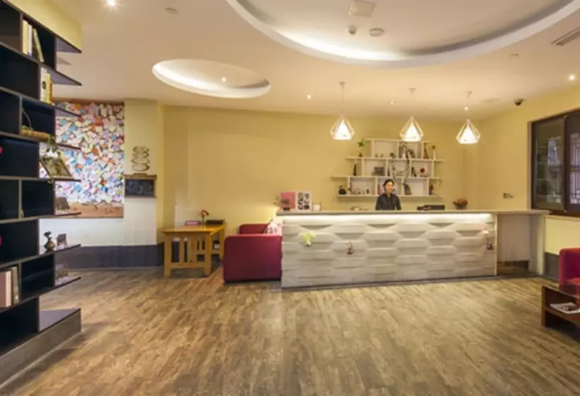 Passage D'eau Youth Hostel