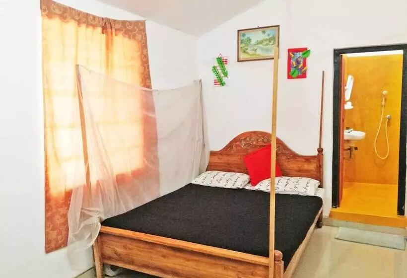 Majatalo 20 House Arugam