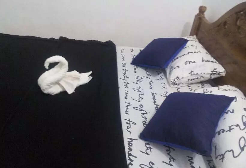 Majatalo 20 House Arugam