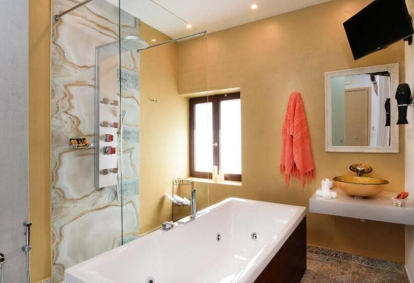 پانسیون Diamond Luxury Suites