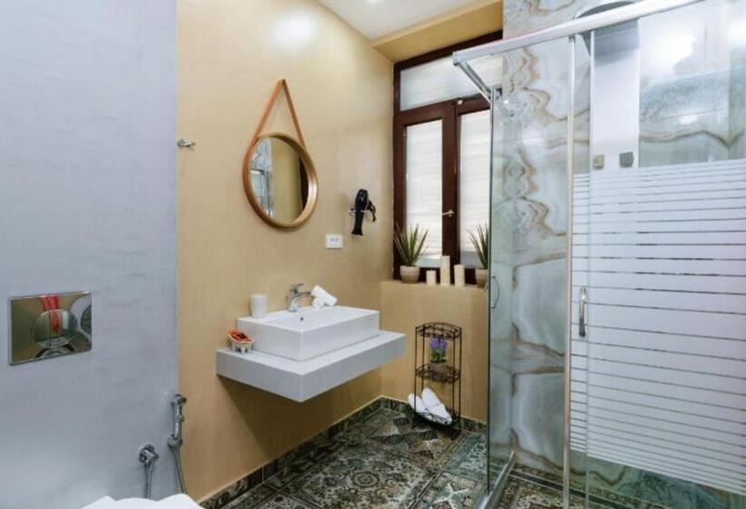 پانسیون Diamond Luxury Suites