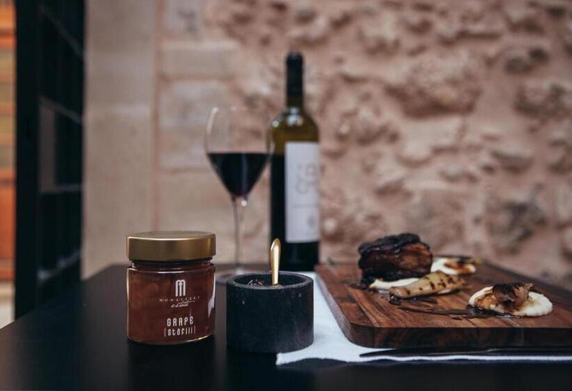 پانسیون Monastery Estate Venetian Harbor