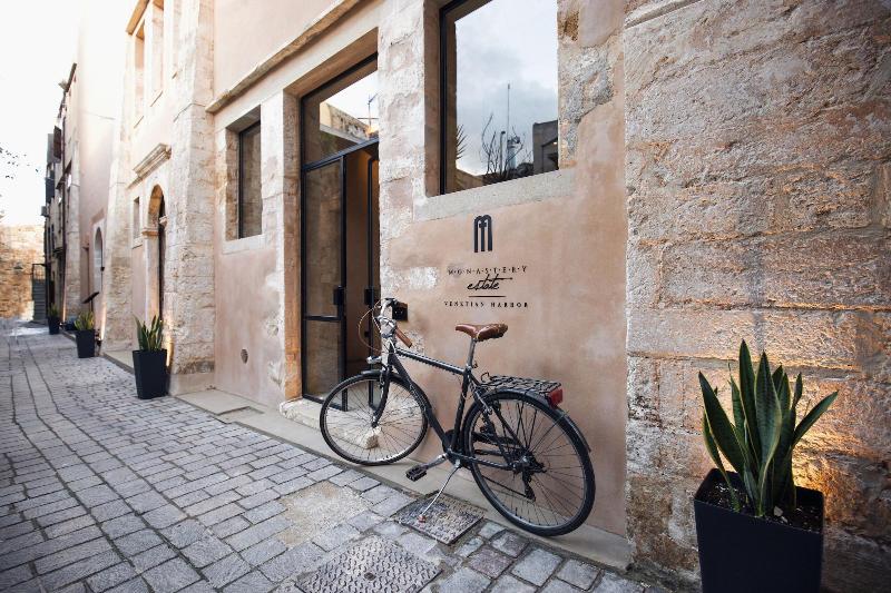 پانسیون Monastery Estate Venetian Harbor