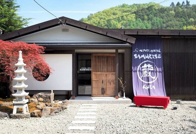 پانسیون Hostel Samurise Kura