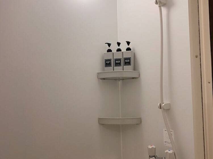 پانسیون Hostel Samurise Kura