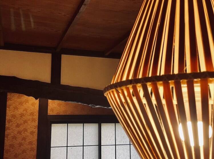 پانسیون Hostel Samurise Kura