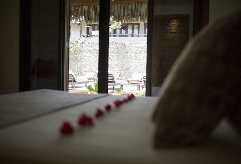 Villa Jomael La Villa Group