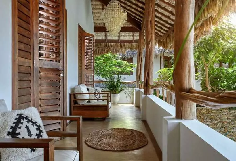 Villa Jomael  La Villa Group