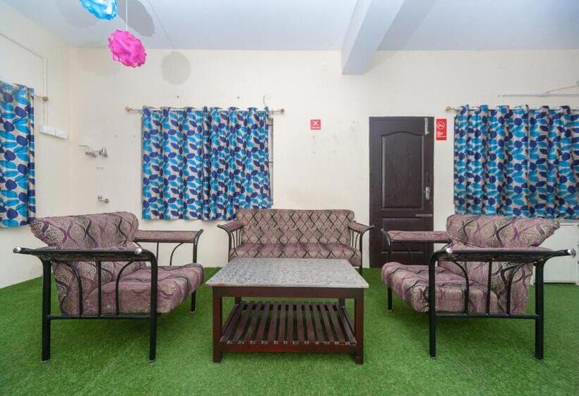 B Square Homes By Oyo Rooms