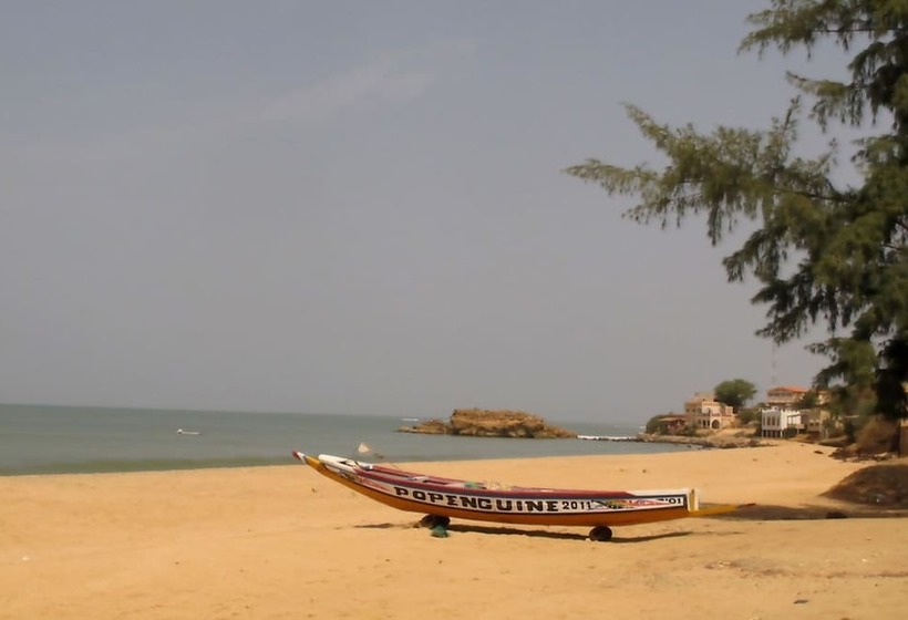 تختخواب و صبحانه La Villa Serere