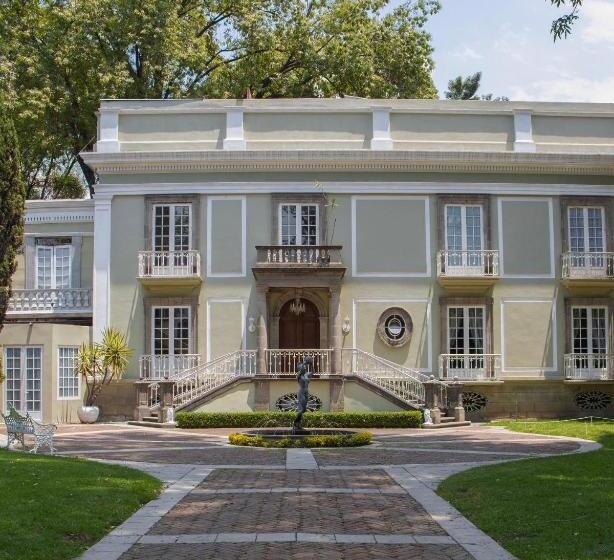 تختخواب و صبحانه Mansion Papilio