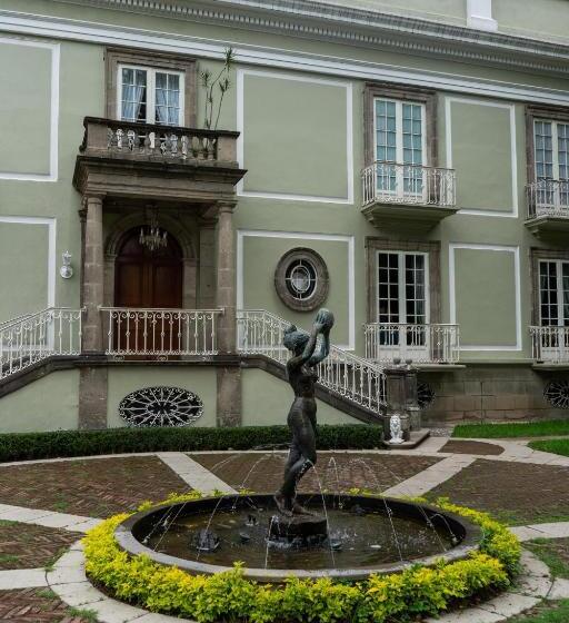 تختخواب و صبحانه Mansion Papilio