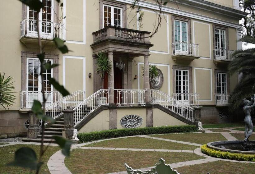 تختخواب و صبحانه Mansion Papilio