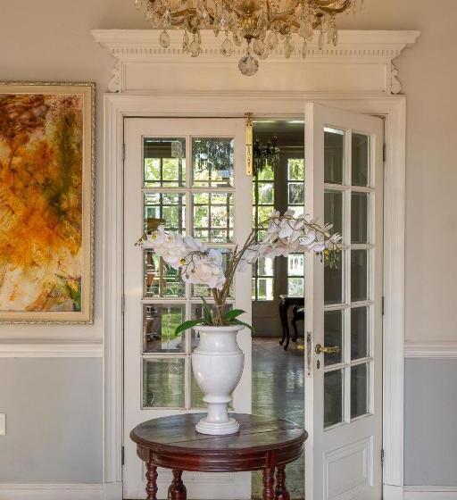 تختخواب و صبحانه Mansion Papilio