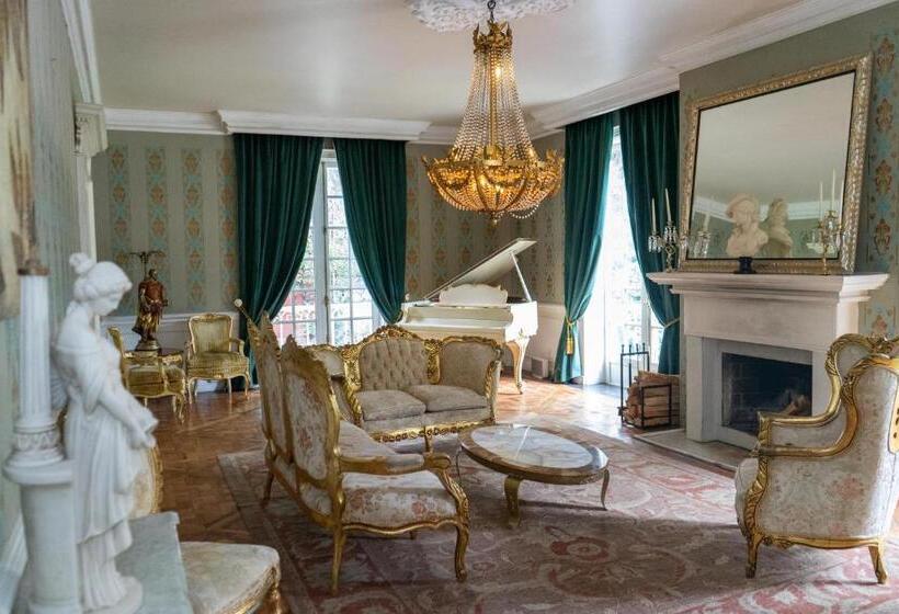 تختخواب و صبحانه Mansion Papilio