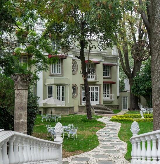 تختخواب و صبحانه Mansion Papilio