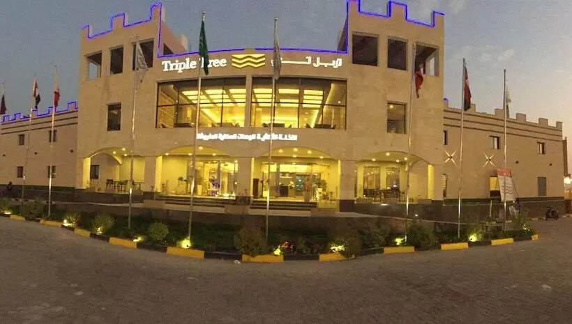 Blue Sands Triple Tree