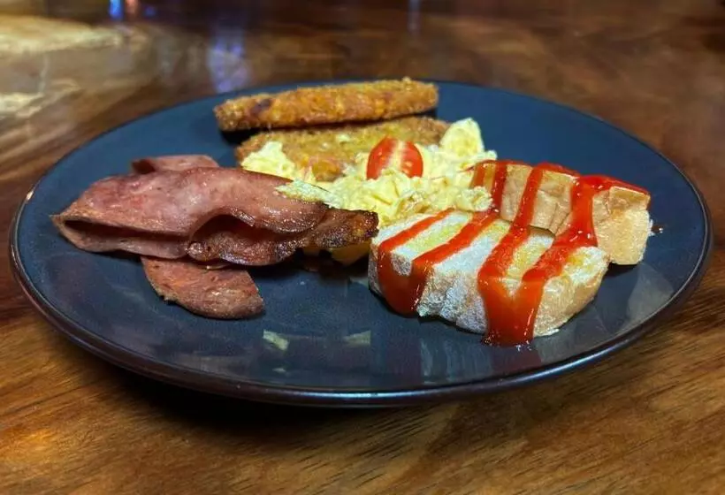 Hotelli Arenal Monara