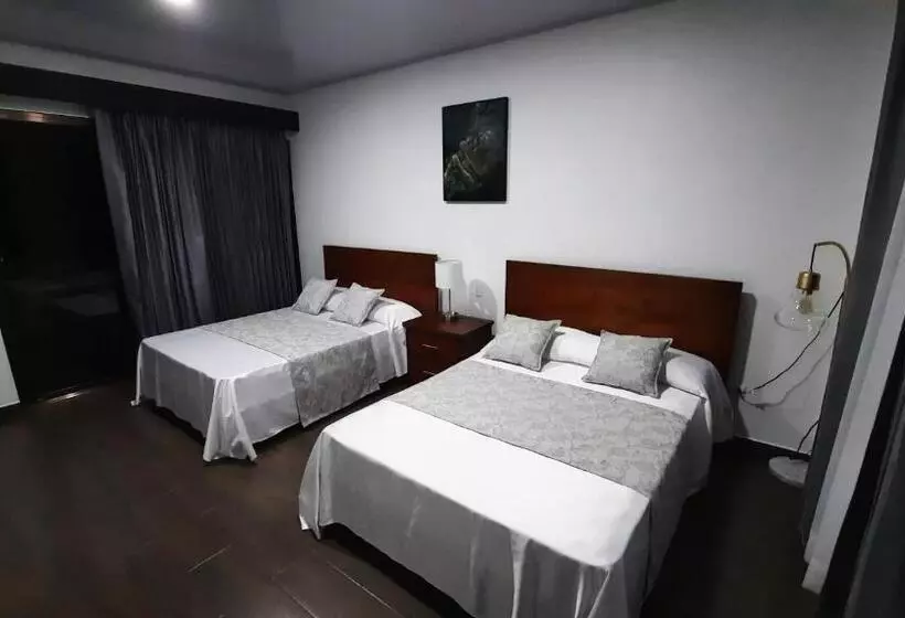 Hotelli Arenal Monara