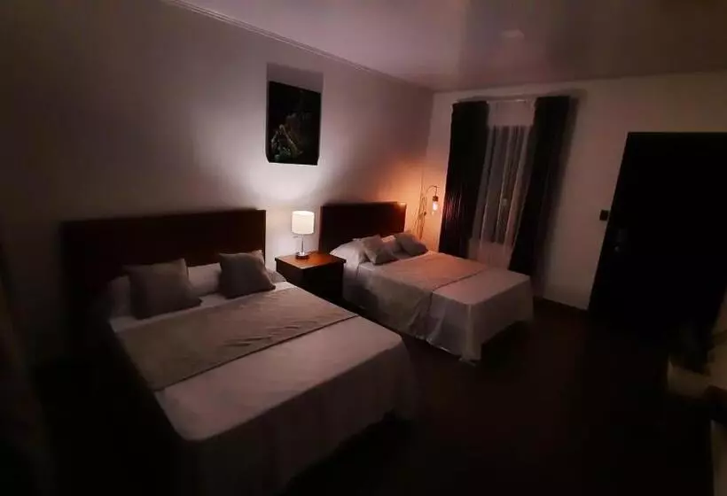 Hotelli Arenal Monara