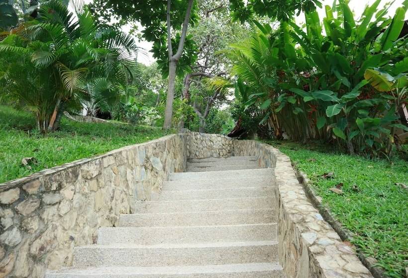 酒店 El Nido Overlooking Resort