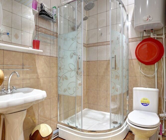 فندق Gostinica Petrogradskaya