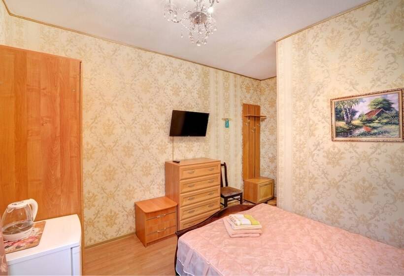 فندق Gostinica Petrogradskaya